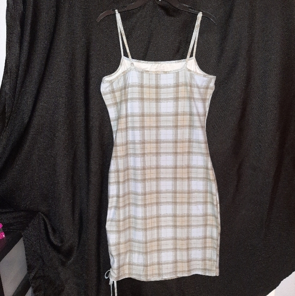 Rue21 blue and green drawstring plaid dress size large - Picture 3 of 3